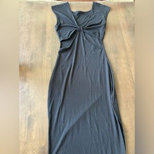 Women’s black dress size small